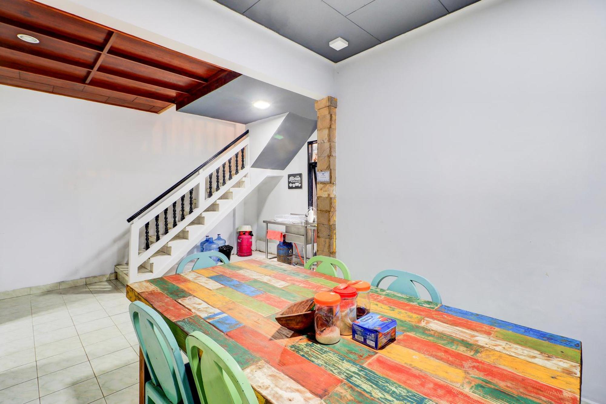 Collection O Legian Near Legian Beach Екстер'єр фото
